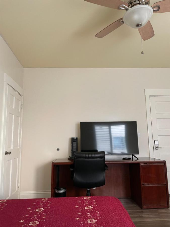 Private Los Angeles Room - Free Wifi, Ac, Tv, Private Fridge, Kitchen, Near Usc - Exposition Park - Usc Memorial Coliseum - Banc Of California Bmo Stadium - Downtown Los Angeles Dtla - University Of Southern California Usc!!! Esterno foto